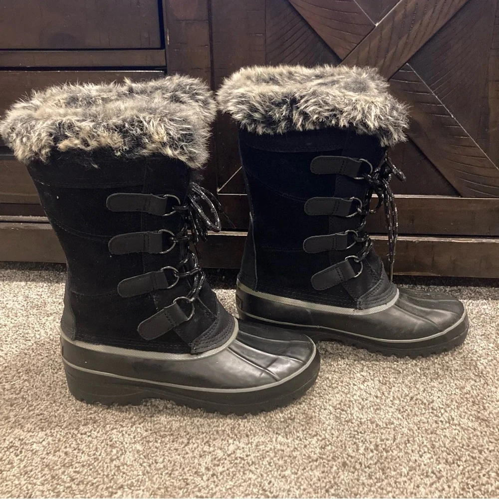 Khombu North Star Winter Boots Women’s Size 7M Black Faux Fur Waterproof